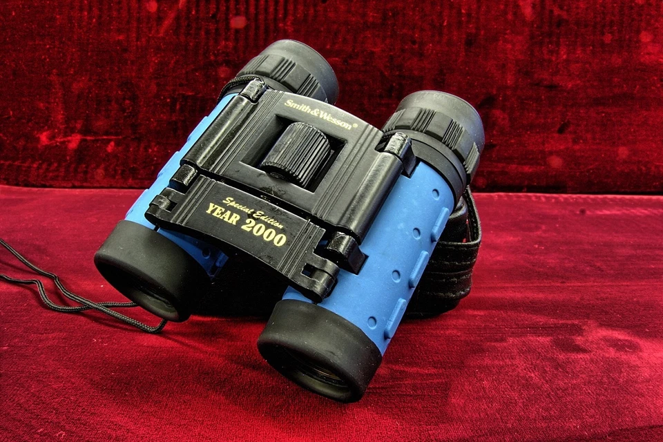 SUPER SALE * NEW Smith & Wesson 8x21 SUPER Binocular BIRDING, HUNTING SPORTS - Image 4 of 4