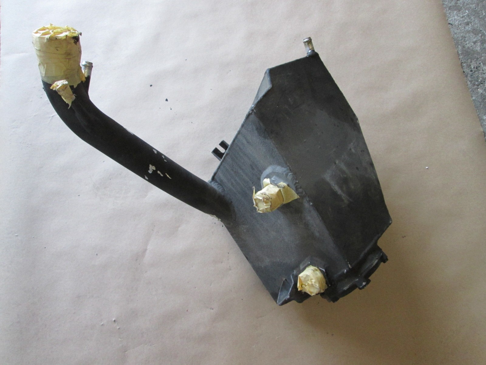 Ferrari Mondial T - Engine Oil Tank # 136380
