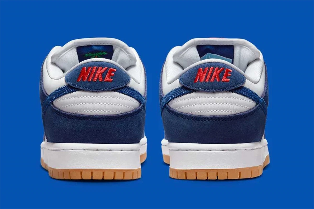 価額全部ショップの中に NIKE SB DUNK DodgersドジャースDeep Royal