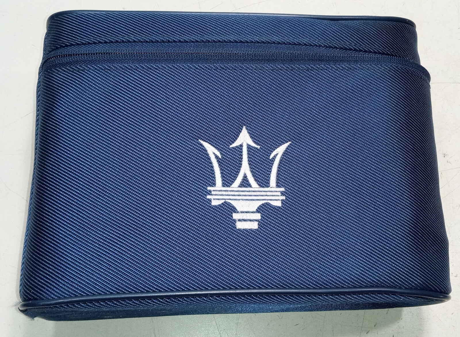 Maserati Tool Kit Tire Inflator Pump_Case_Quattroporte_Ghibli_GranTurisimo_OE