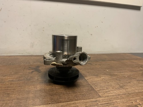 Original VW Crafter 2.0 TDI Wasserpumpe  V10-50099