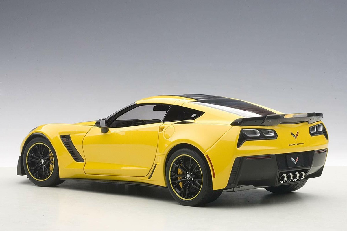 New Auto Art 1/18 Scale Chevrolet Corvette C 7. R (yellow) Model