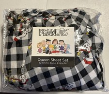 Christmas Peanuts Snoopy  Woodstock Berkshire Queen Sheet Set 4 Piece Excellent