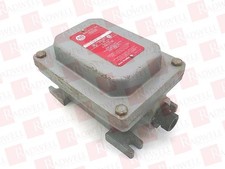 ALLEN BRADLEY 836-A105E / 836A105E (USED)