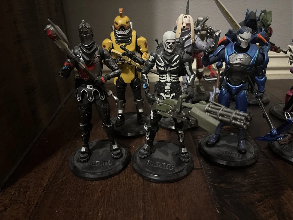 Fortnite McFarlane Lote de 14 Figuras con Accesorios Foto 2 de 4