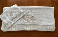 Avanti Home Sea Shell Towels  (1) Hand Towel (1) Bath Towel Cotton Coastal Beach