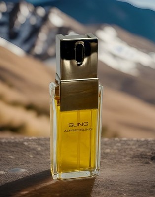 Vintage SUNG By Alfred Sung 1oz/30ml Eau de Parfum EDP Spray Perfume Women 1980s