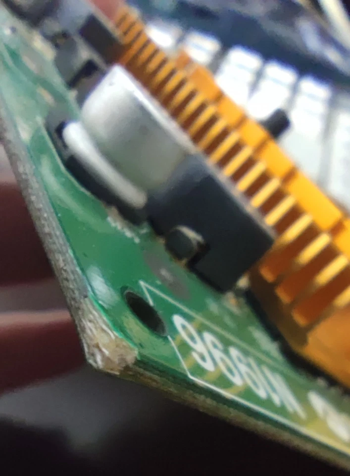 MSI MS-8822 StarForce NVIDIA GeForce3 64MB - Image 3 of 3