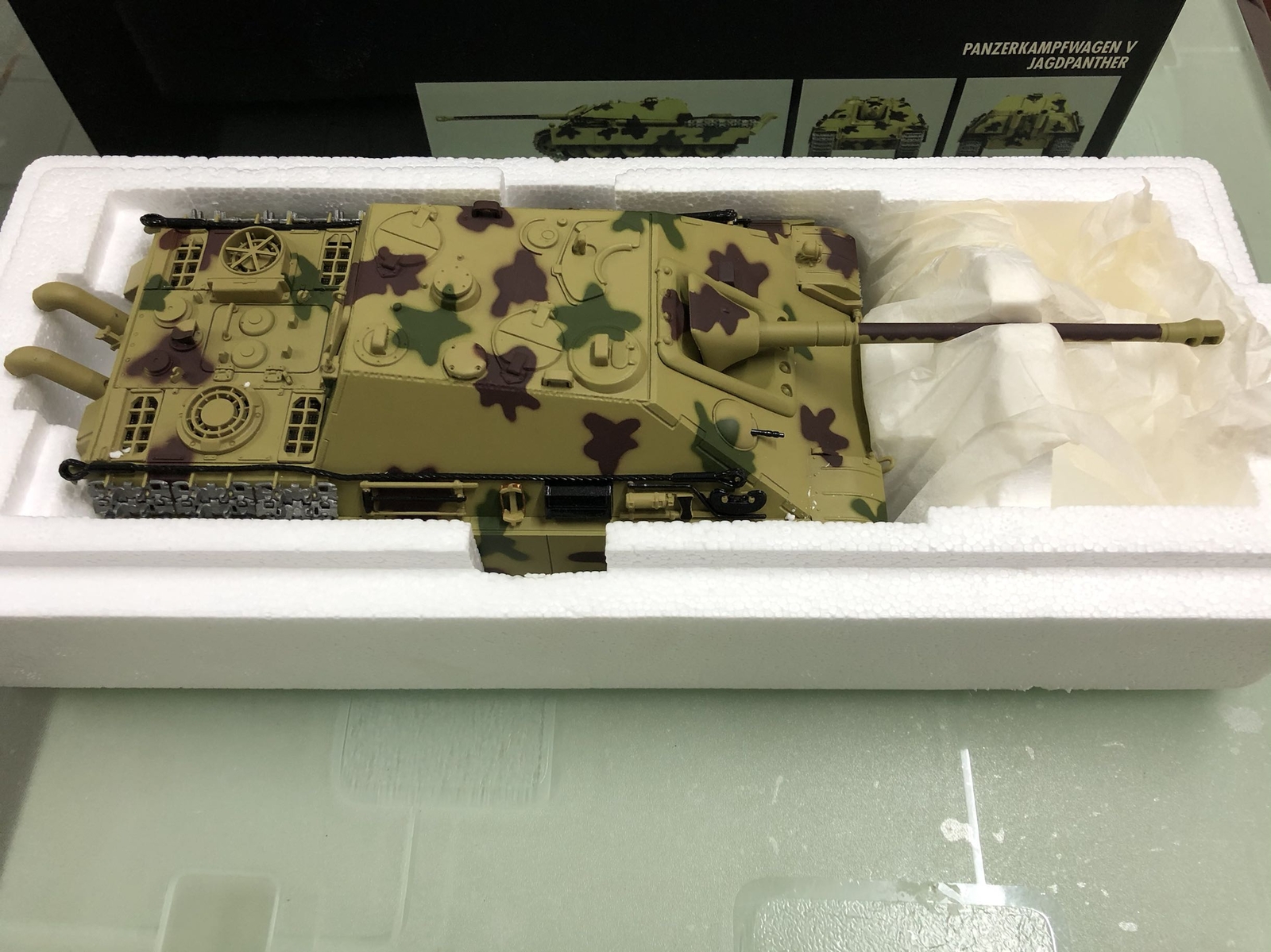 minichamps PANZERKAMPFWAGEN V JAGDPANTHER 1/35 DIECAST MODEL TANK