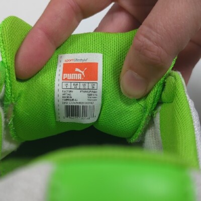 PUMA Powercat 4.12 Sala Soccer Shoe Men\'s size 10 Neon Green/White PUMA Powercat 4.12 Sala Soccer Shoe - Men main image 3