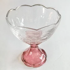 1960s L.E. Smith Pink Scalloped Rim Footed Glass Compote Small Candy/Nut Dish 6”