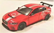 Kinsmart - 138 Scale Model Jaguar Xe Sv Project 8 Red Bbkt5416dfr