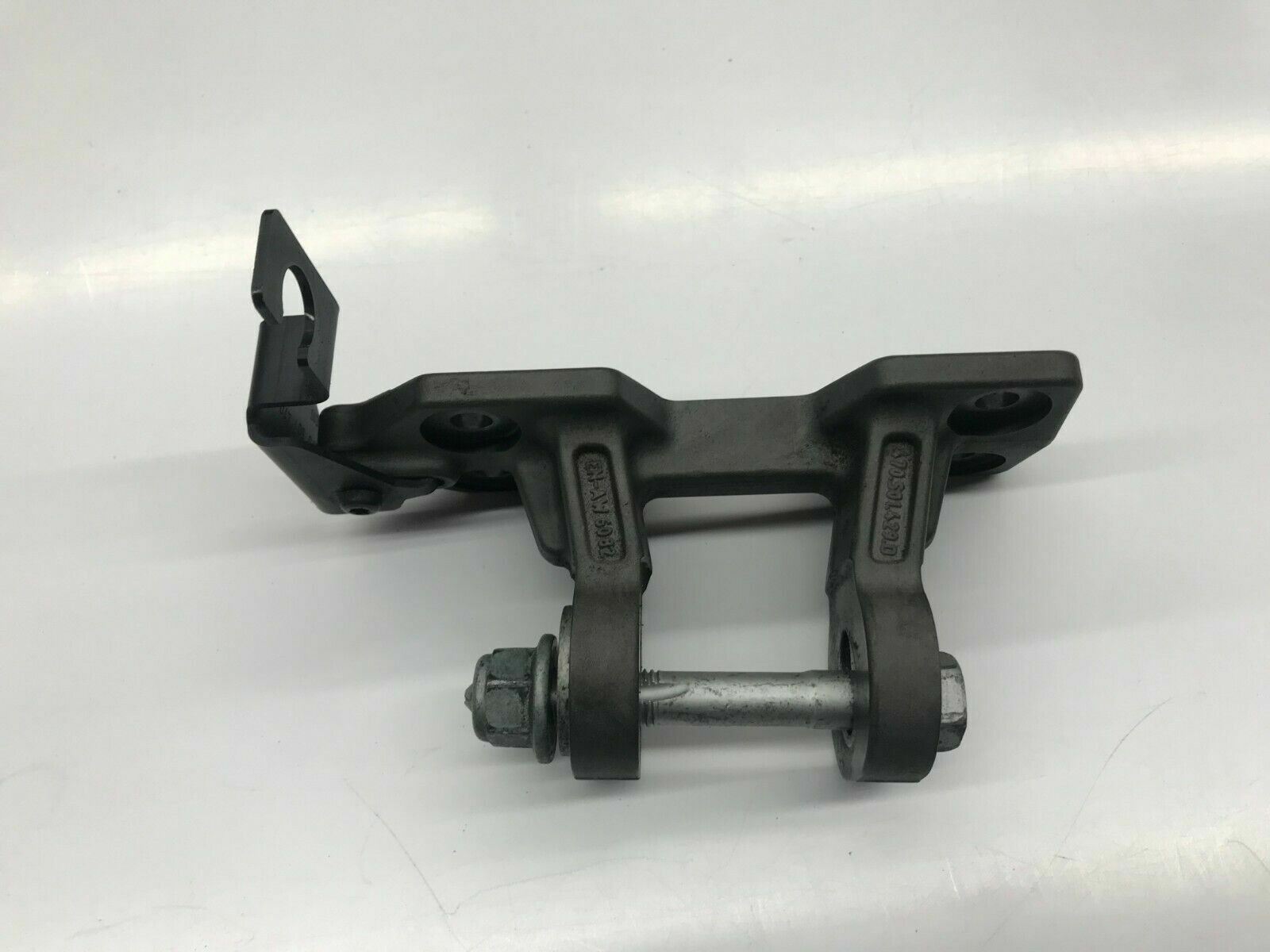 LAMBORGHINI AVENTADOR REAR RIGHT RH LOWER SUSPENSION BRACKET OEM 470501429D