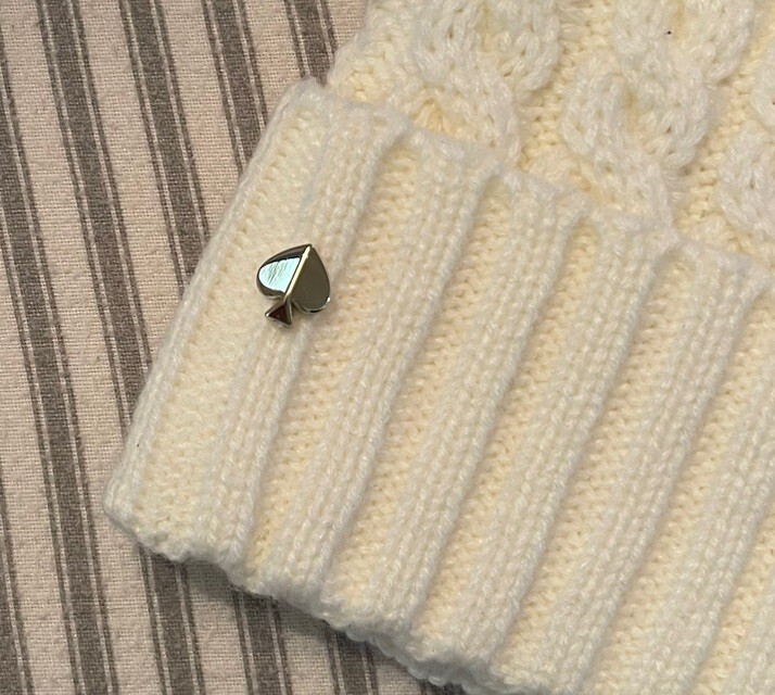 ❤️*KATE SPADE* cable knit cuffed beanie hat/pom Ivory  display picture 2