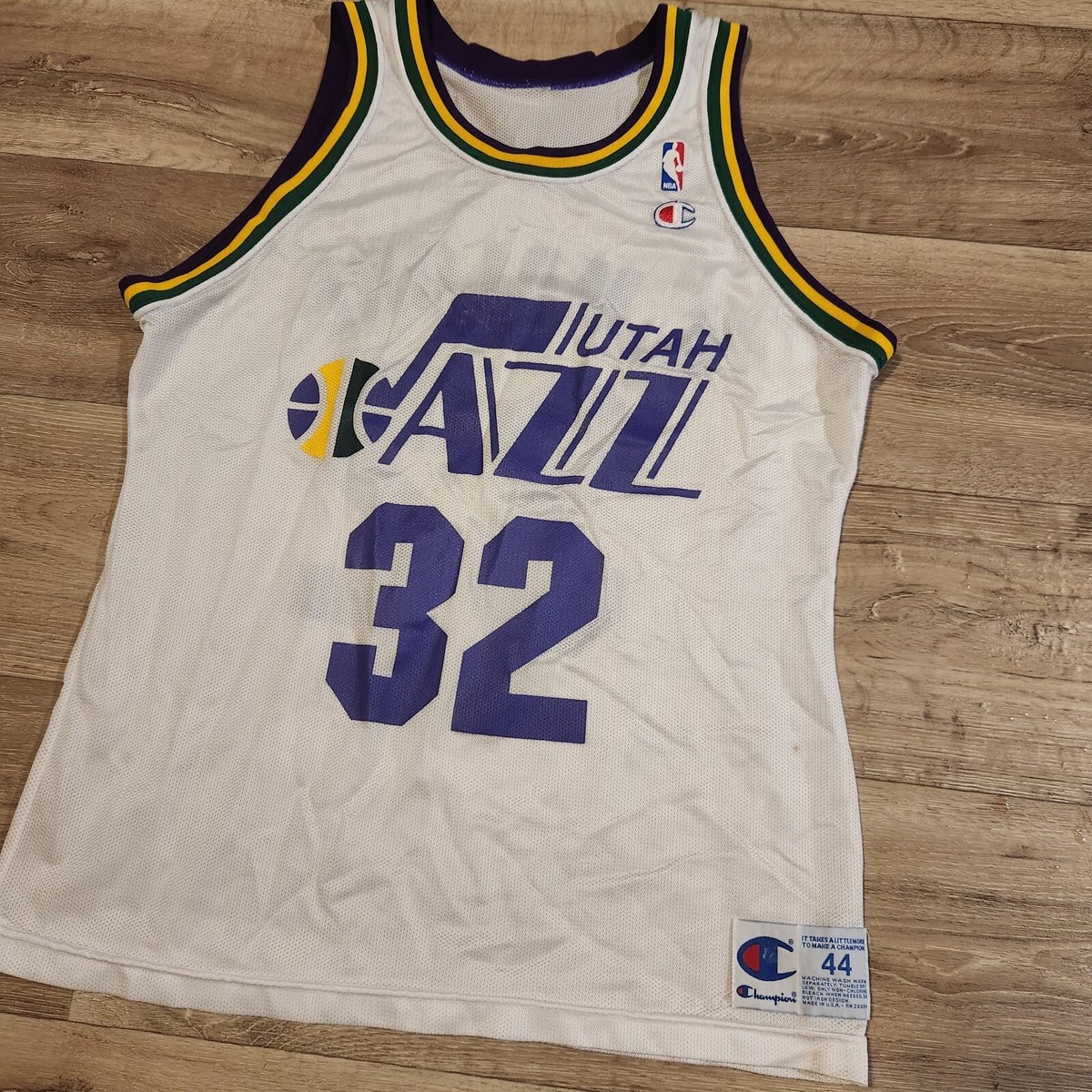 Vintage Champion Utah Jazz #32 Karl K Malone Size 44 White