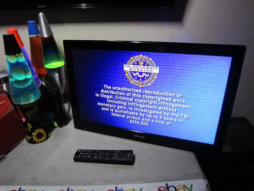 Working Toshiba 24” 24V4210U Combo FHD LED TV & DVD Player w Rmt No Stand - Picture 6 of 15