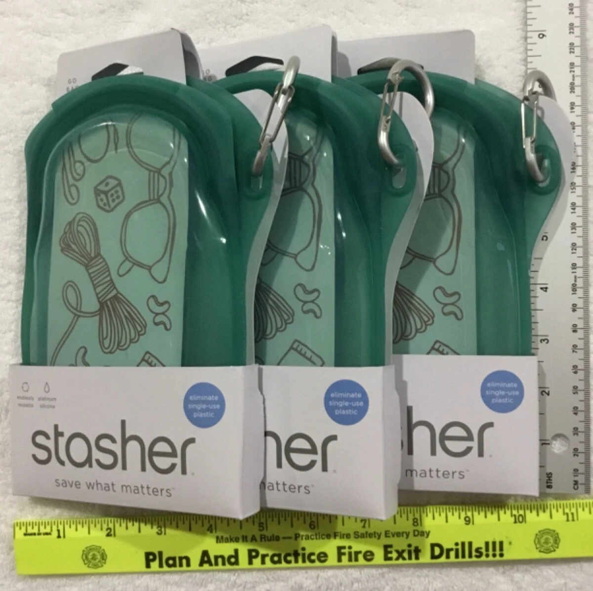 LOT OF 3 Stasher Reusable Go Bag Waterfall w/ Carabiner Multi Use NEW SHIPS FREE
Opens in a new wind