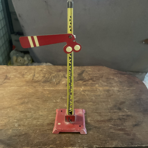 PREWAR VINTAGE TIN 1 ARM SEMAPHORE 8.5" TALL STANDARD GAUGE - Picture 1 of 2