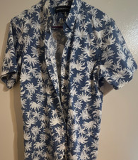 Molokai Surf Co. Men's Floral Button-Up Shirt Short Sleeve M Blue White Collared