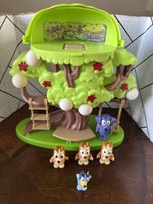 Bluey's Tree House Play Set Used