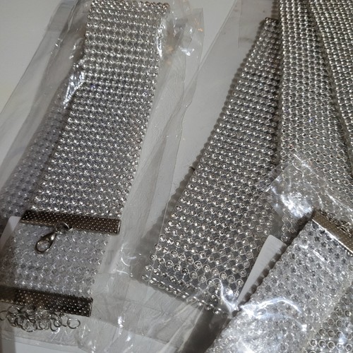 24 Piece Bulk Lot Silvertone Rhinestone Bling Jewellery 4 Scrapbook Crafts DYI - Picture 5 of 13