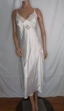 STUNNING VTG DELICATES White Silky Satin Lace Nightgown Lingerie Bride SZ Large