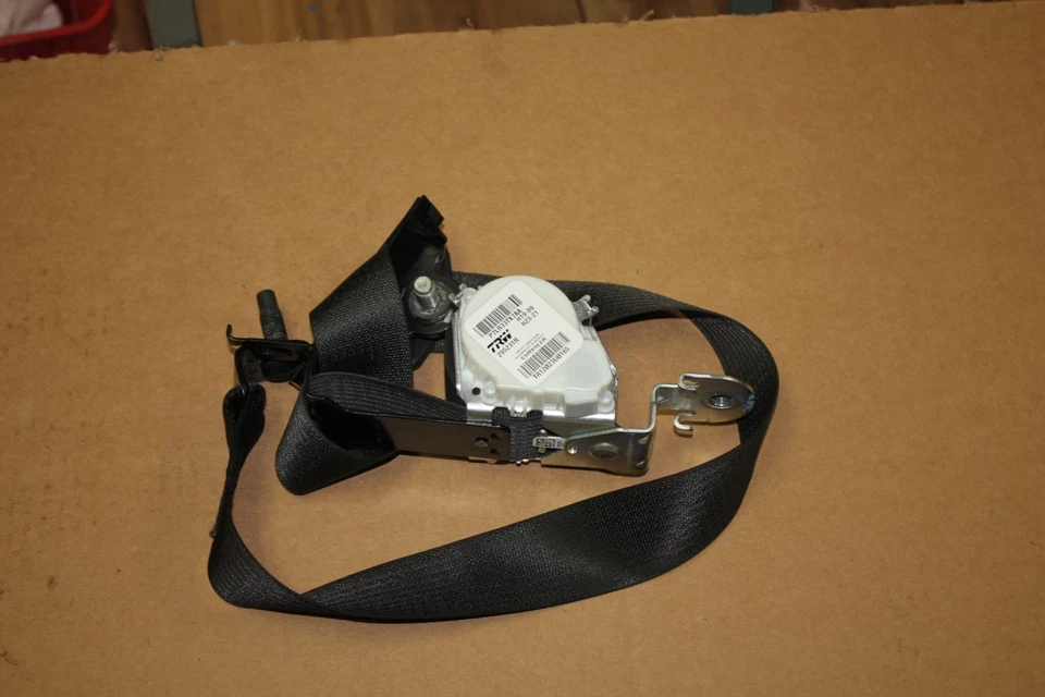 OEM MOPAR CINTURÓN DE SEGURIDAD DELANTERO IZQUIERDO PARA 2023-2025 RAM 3500 7lr33tx7aa Foto 3 de 4