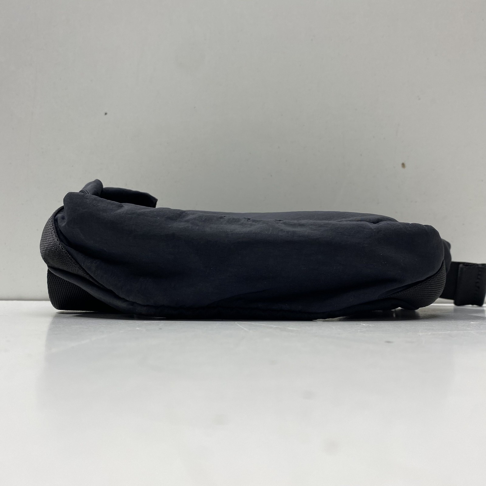 Lululemon Black Everywhere Solid Nylon Adjustable… - image 3