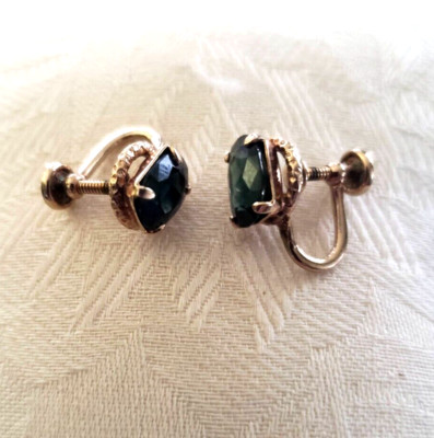 AMCO 14k G.O. Vintage Screwback Earrings ''Emerald'' gemstone signed NWOT