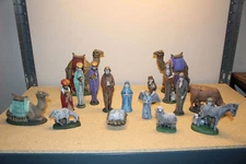 VINTAGE 1973 BYRON MOLDS 17 PC CERAMIC NATIVITY FIGURINE SET
