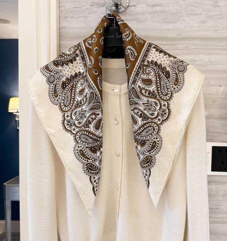 New Spring Boutique High Quality Jacquard Mulberry Silk Printed Scarf 25*
