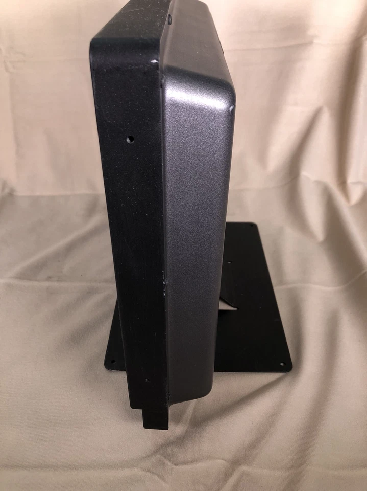  Panasonic BT-LH1710 17 inch Multi-Format LCD Monitor - Image 4 of 4