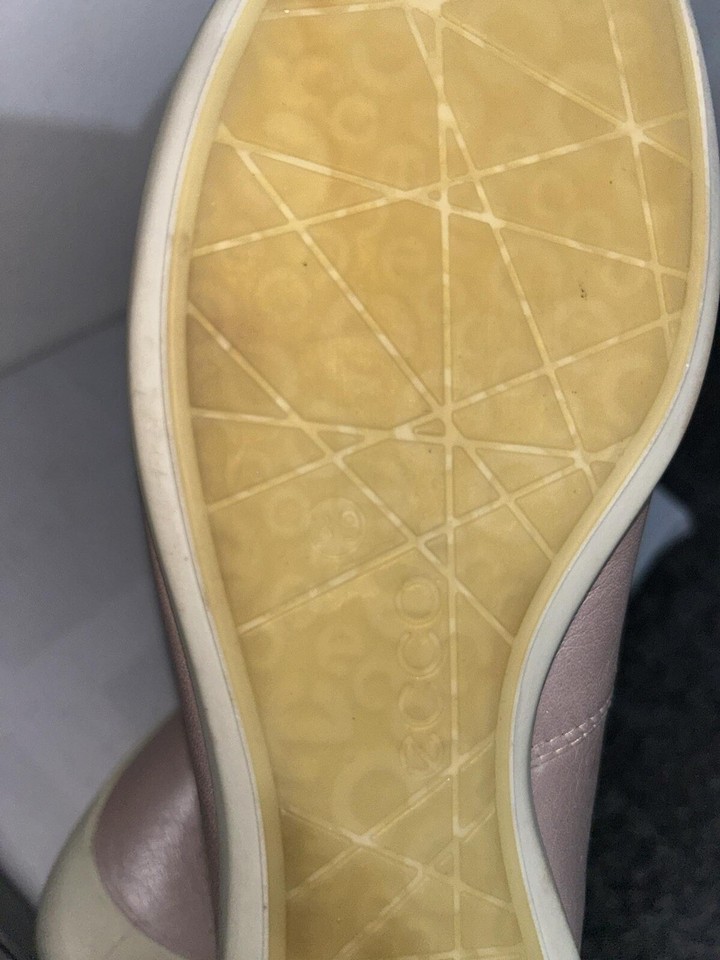 Ladies Ecco EU 39 UK 6 Mary Jane slip on shoes flats white pink eBay