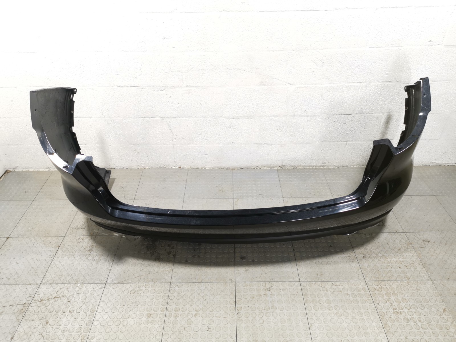 Maserati Levante S AWD 2017 Rear Complete Full Bumper Cover Black Color OEM