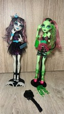 Monster High  Rochelle Goyle & Venus Mcflytra...