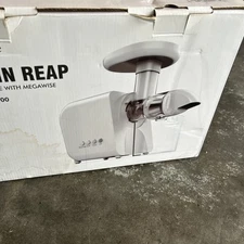 MegaWise B5100 Vitamin Reap Slow Masticating Juicer Cold Press Centrifugal 2 Spd