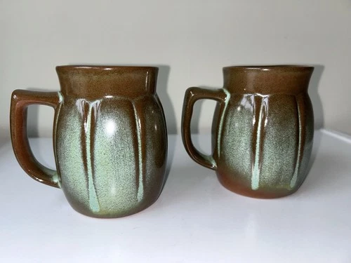 VTG MCM Frankoma Pottery C8 Mug Ribbed Barrel Plainsman Prairie Green Pair RARE