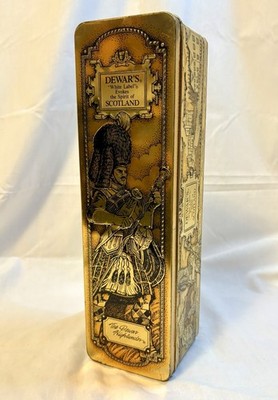 VINTAGE DEWARS HINGED ''WHITE LABEL'' EVOKES THE SPIRIT OF SCOTLAND TIN