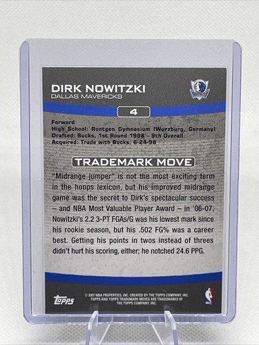 2007-08 Topps Trademark Moves #4 Dirk Nowitzki NBA HOF Germany NM+ - Picture 2 of 2
