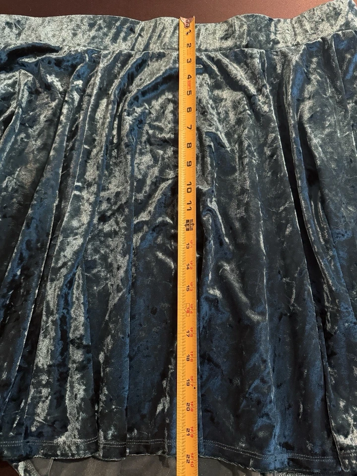 Falda de Terciopelo Tórrida Talla 3 Navidad Año Nuevo Fiesta Verde Esmeralda Bolsillos Foto 4 de 4