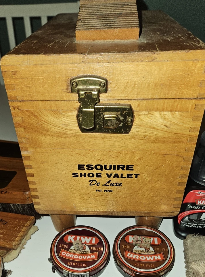 Vintage Esquire Shoe Valet De Luxe Shoe Shine Oak Wood Box Kit Used Old Supplies - Image 2 of 4