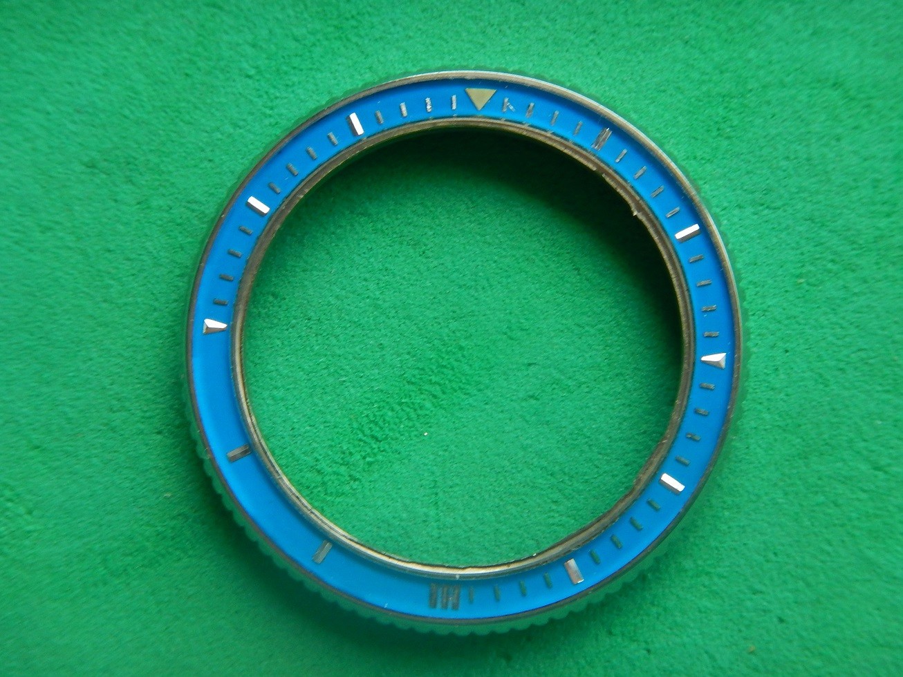 Lunette bakélite Yema Wristmaster 660 Feet Réf 87083 insert de montre vintage NOS