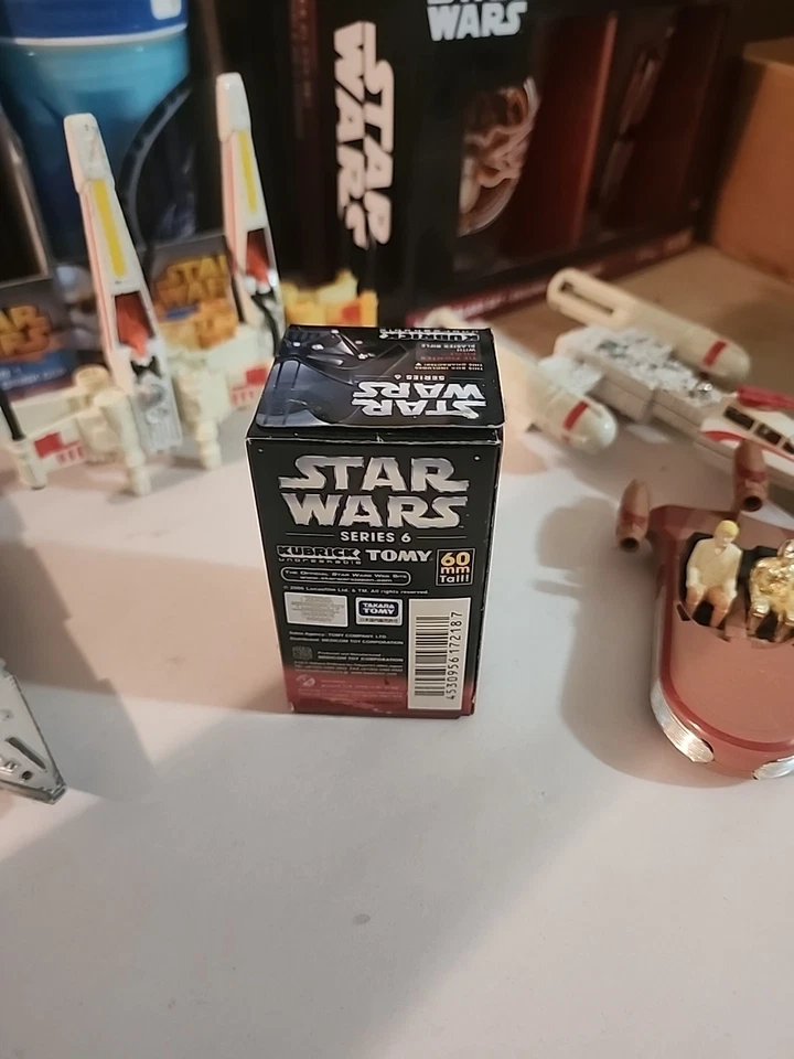 Mini boneco Tomy Kubrick Star Wars Series 6 RA-7 2006 lacrado novo na caixa - Imagem 2 de 4