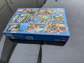 Lego City Set 60160 Jungle Mobile Lab FACTORY SEALED