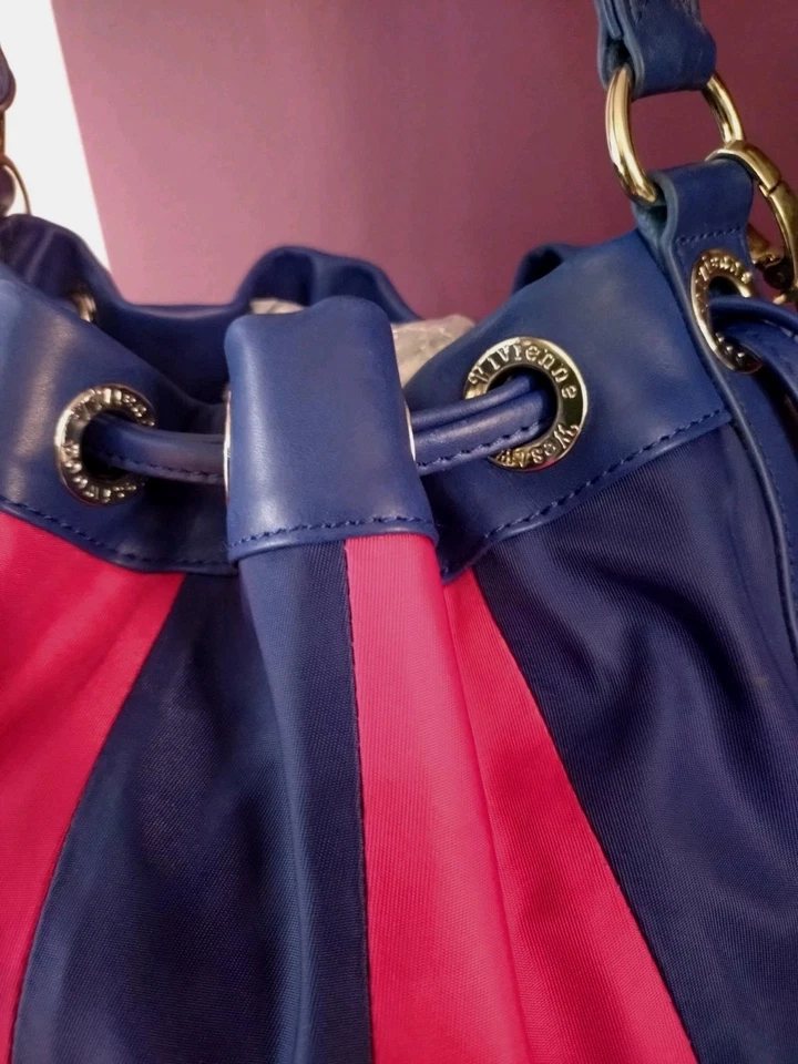 Vivienne Westwood Medium Bucket Bag Crossbody Bag In Excellent Condition Rar🌼. - Image 2 of 4