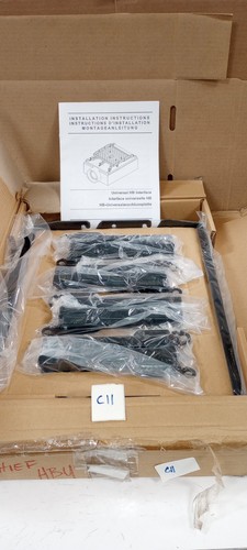 Chief HBU Heavy Duty VCM Universal Interface Bracket (Black) - Picture 2 of 2