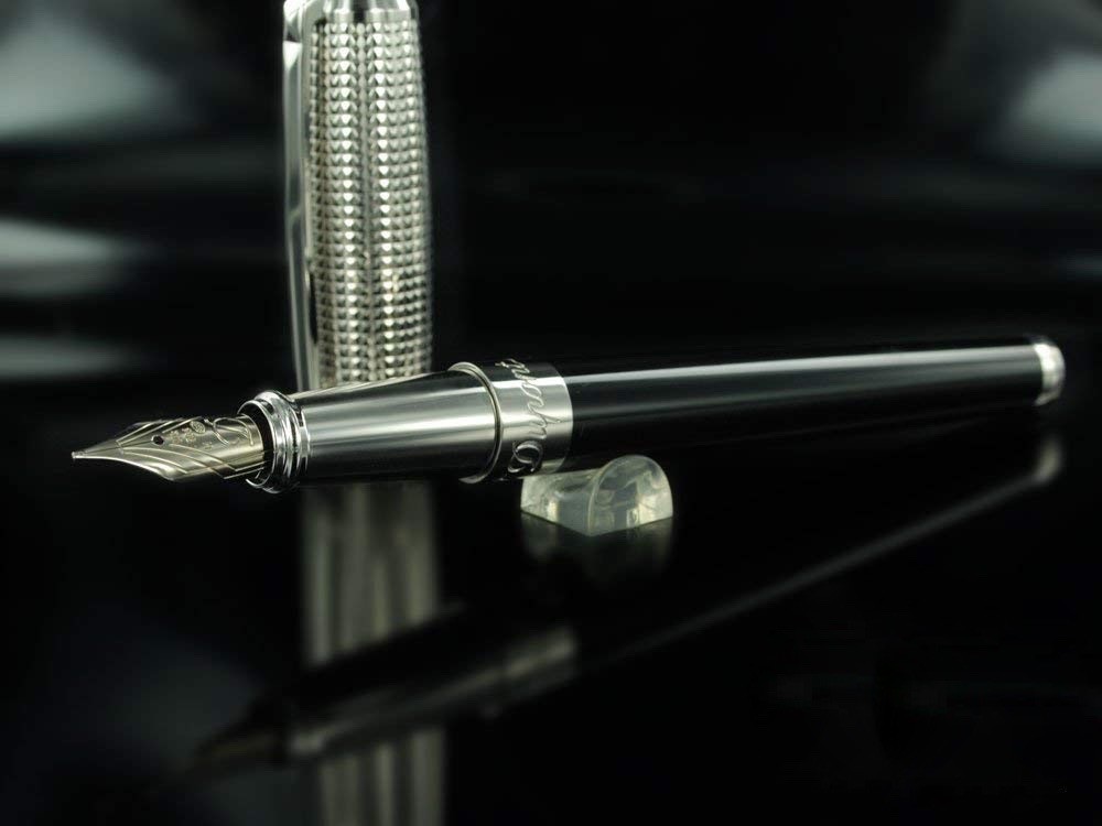 S.T. Dupont ラインD 万年筆 ブラック×シルバー 410677 S.T. Dupont D Line Fountain Pen Black With Palladium Cap, 410672