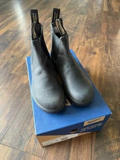 NEW Blundstone 1910 Elastic Sided Suede Chelsea Boots Steel Grey SZ 4 M 6 W