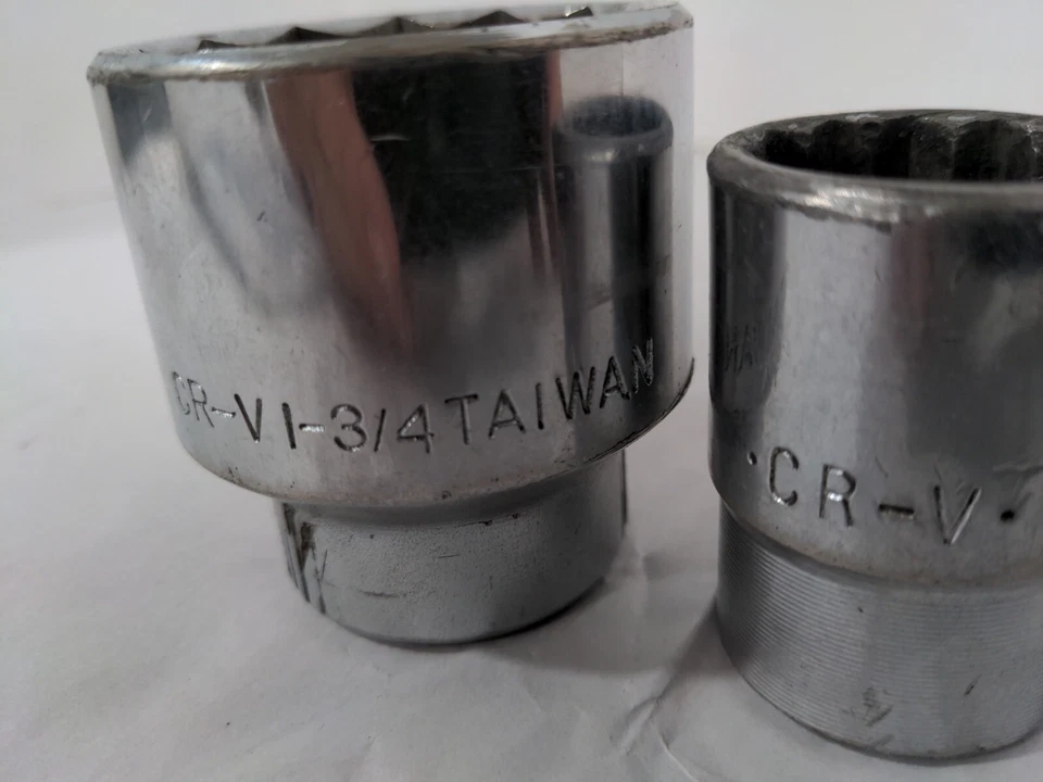 CR-V 1 3/4" and 1 1/16" Sockets 3/4" Drive 12 point  - Image 2 of 4