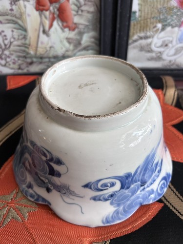 Antiguo cuenco japonés de porcelana dragón Imari Edo Meiji 雲龍 伊万里焼 siglo XVIII-XIX - Imagen 10 de 19